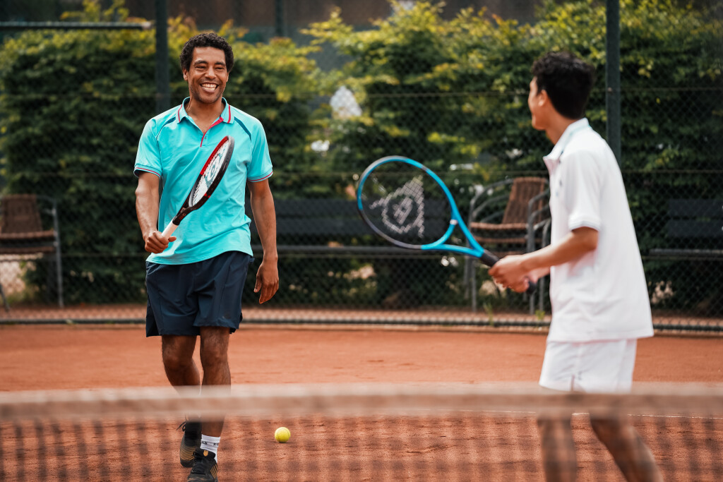 Dankzij zijn zoontje is Vincent niet meer van de tennisbaan weg te slaan: ‘Het is echt geweldig’