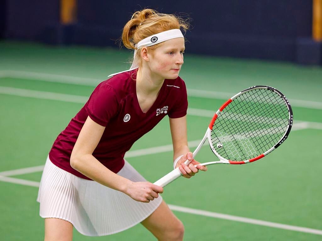 Toernooizeges Kiki Beck en Dex Tigges op Tennis Europe Amstelpark